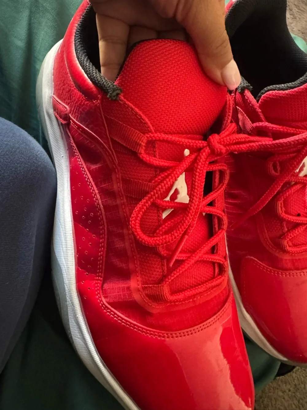 Red Jordan’s men’s - Picture 5 of 8